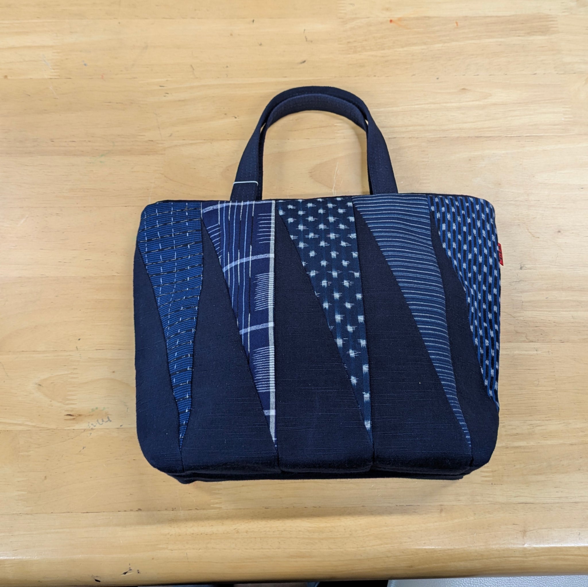 SALE】【敬老の日プレゼント】久留米絣 儀右ヱ門 とんがり トート